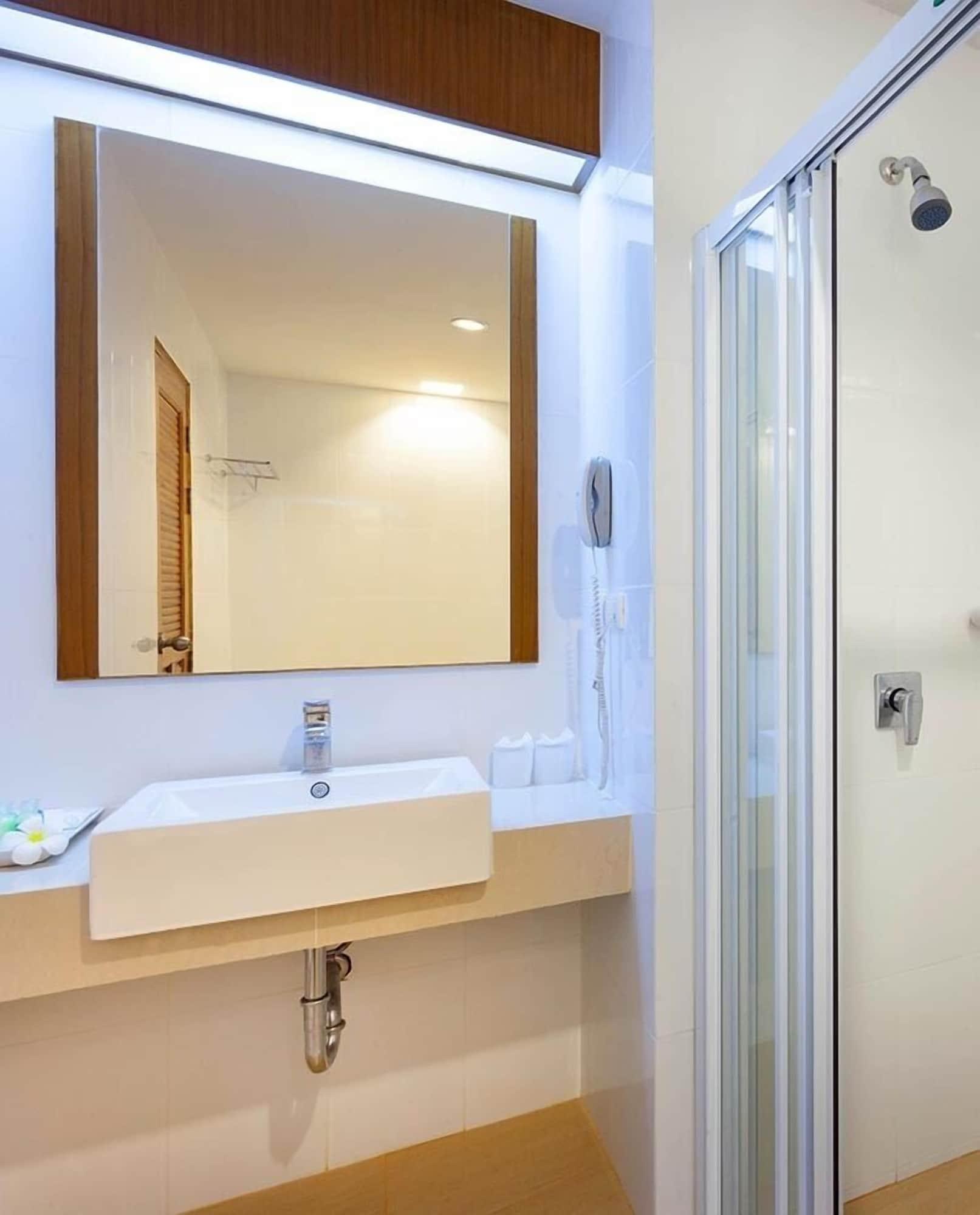 Rawai Princess Hotel Экстерьер фото